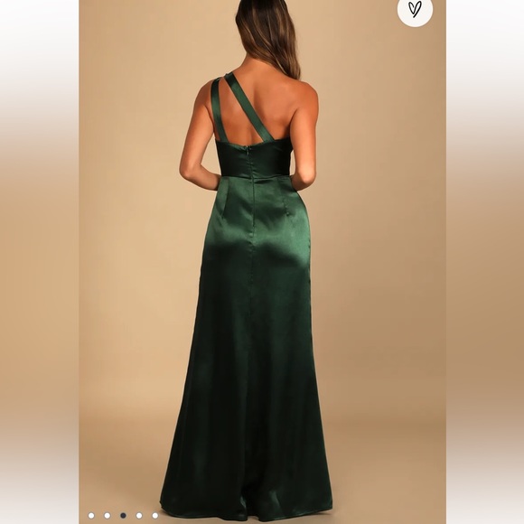 XS Lulus dress worn once. Hemmed - Picture 6 of 7